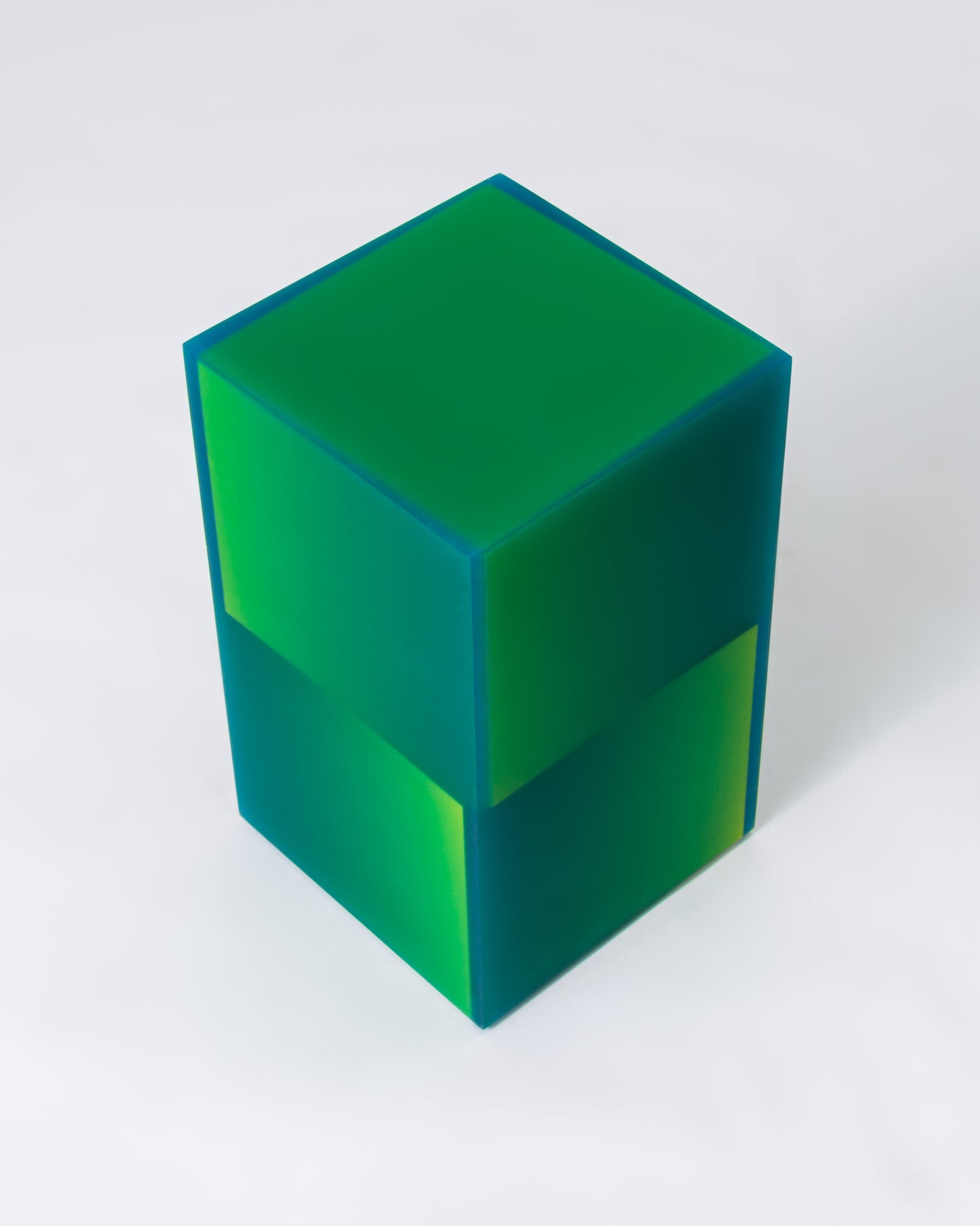 2-Way Shift Box in Green/Blue sitting facturestudio