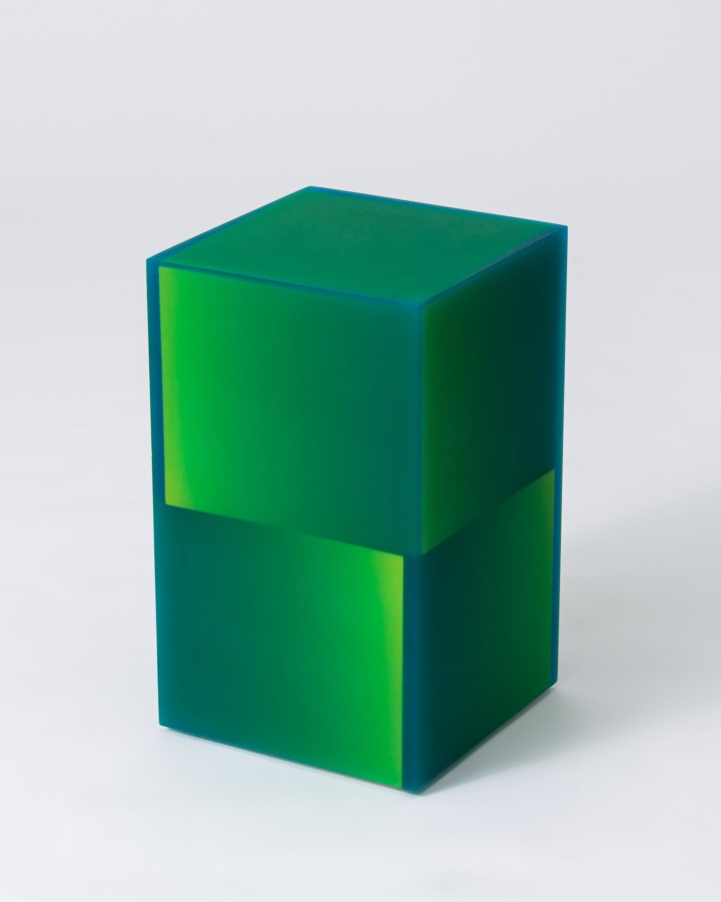 2-Way Shift Box in Green/Blue sitting facturestudio