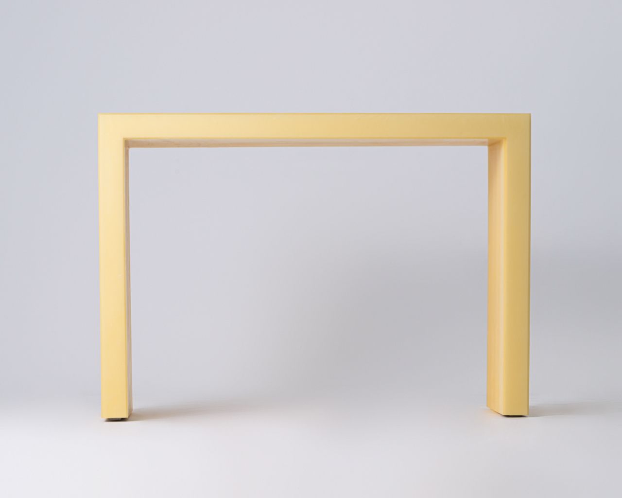 Yellow Console facturestudio