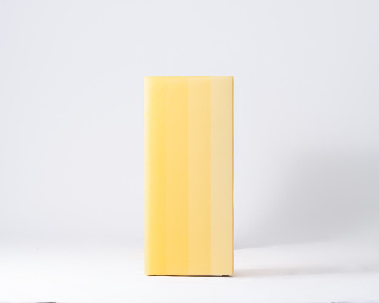 Yellow Console facturestudio
